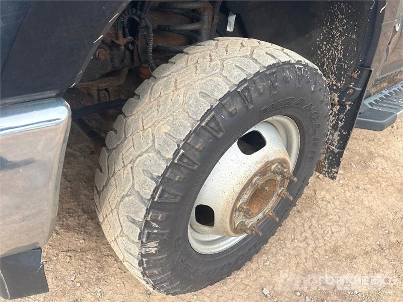 Ford F-350 XLT 4x4 Extended Cab Service Truck Komunalna vozila