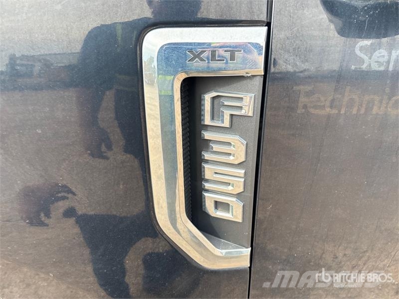 Ford F-350 XLT 4x4 Extended Cab Service Truck Komunalna vozila