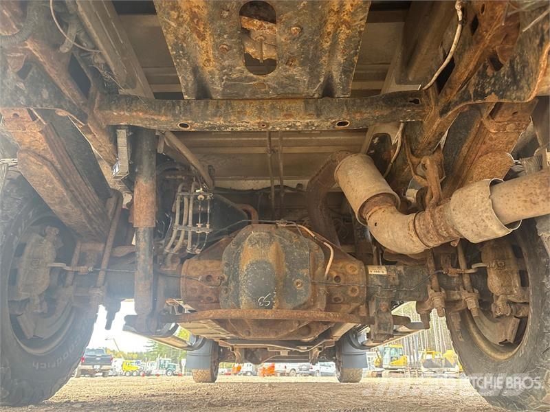 Ford F-350 XLT 4x4 Extended Cab Service Truck Komunalna vozila