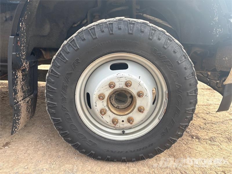 Ford F-350 XLT 4x4 Extended Cab Service Truck Komunalna vozila