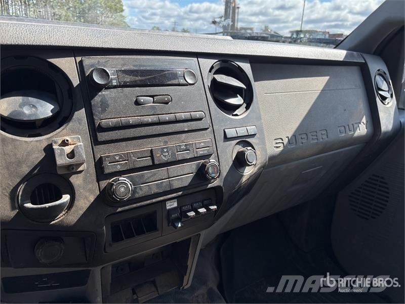 Ford F-450 شاحنات قلابة