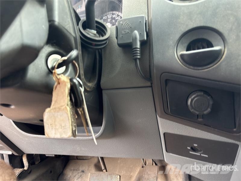 Ford F-450 Utilitaire benne