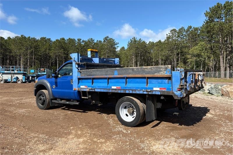 Ford F-450 شاحنات قلابة