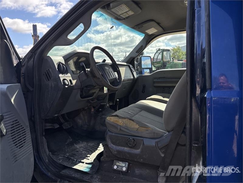 Ford F-450 شاحنات قلابة