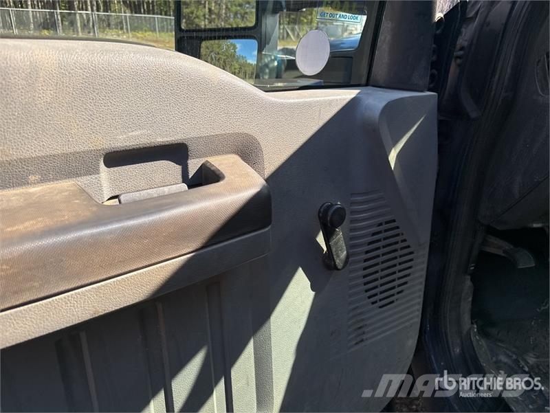 Ford F-450 شاحنات قلابة