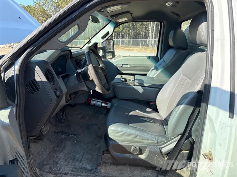 Ford F-450 4x2 Service Truck Visuotinės / bendrosios paskirties automobiliai