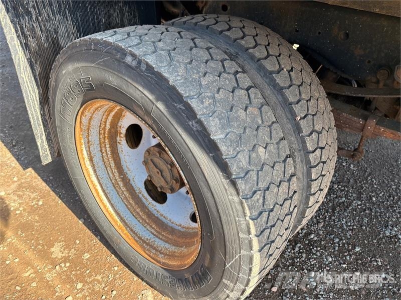 Ford F-450 XL Van Truck Camion cassonati