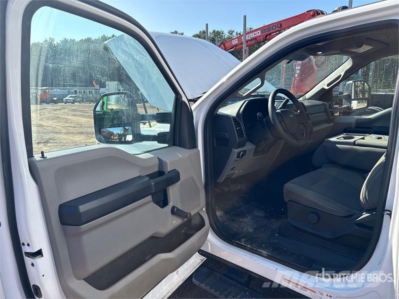 Ford F-450 XL Van Truck Camion cassonati