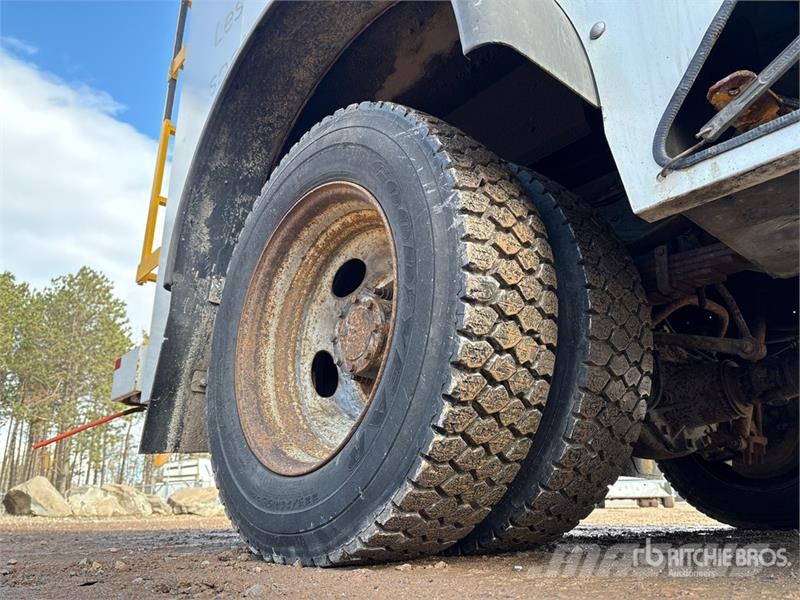 Ford F-550 Plataformas sobre camión