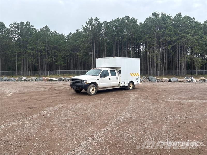 Ford F-550 مركبات الأغراض العامة