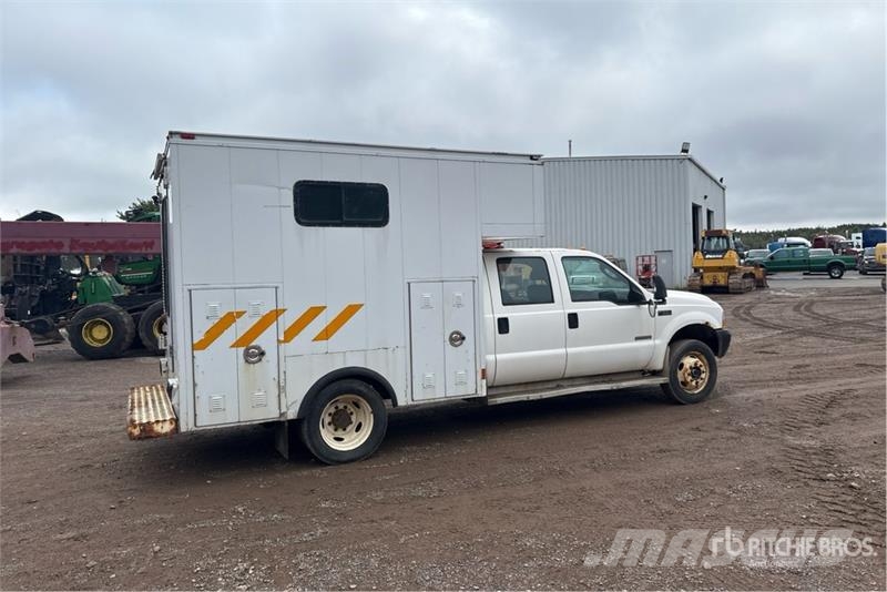 Ford F-550 مركبات الأغراض العامة
