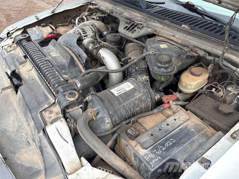 Ford F-550 مركبات الأغراض العامة