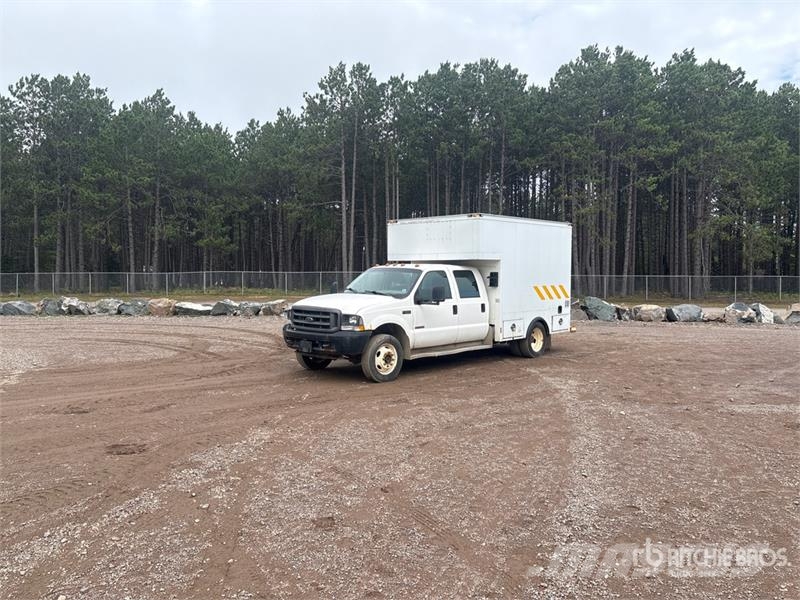 Ford F-550 مركبات الأغراض العامة