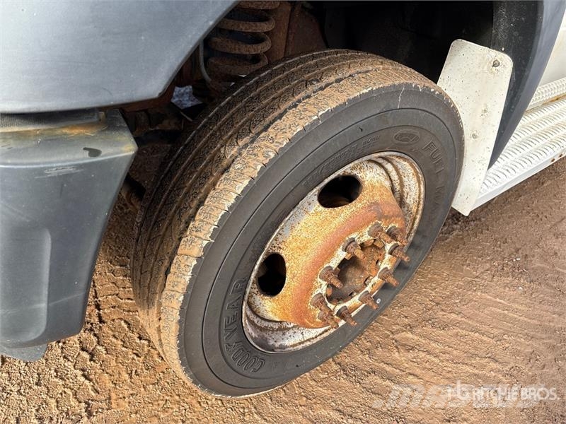 Ford F-550 Plataformas sobre camión