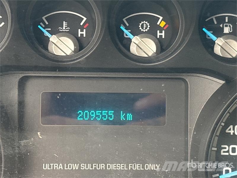 Ford F-550 4x4 Extended Cab Service Truck Kommunalt / generelt kjøretøy