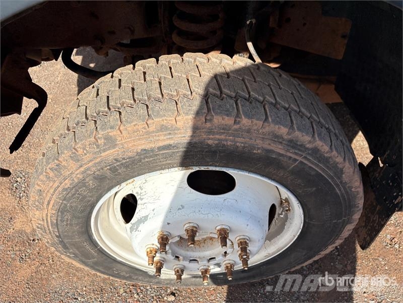 Ford F-550 4x4 Service Truck (Inoperable) 市政车