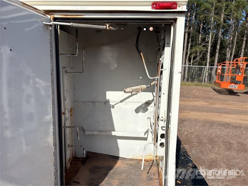 Ford F-550 4x4 Service Truck (Inoperable) 市政车