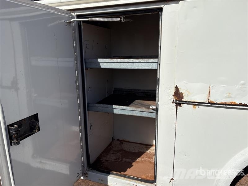 Ford F-550 4x4 Service Truck (Inoperable) 市政车