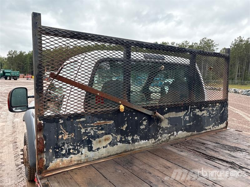 Ford F-550 XL Lastbil med lad/Flatbed