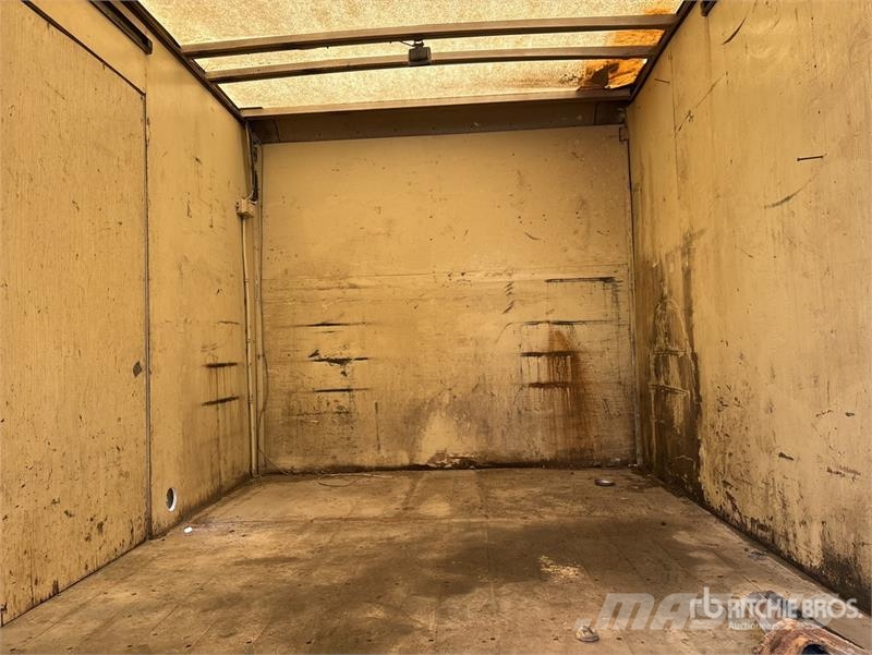 Ford F-550 XL 4x2 Van Truck Sanduk kamioni