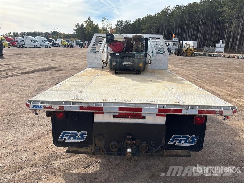 Ford F-550 XL 4x4 Flatbed Truck Flatbed / Dropside trucks