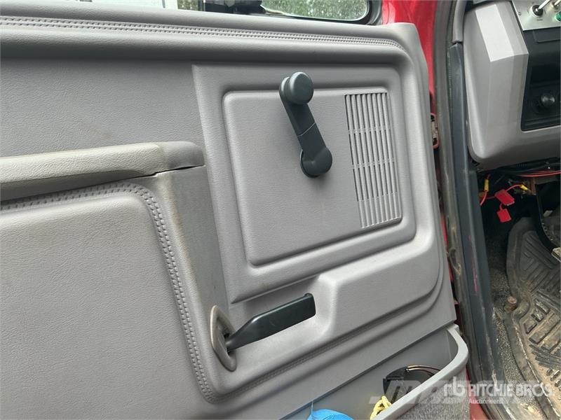Ford F-700 4x4 Fire Truck Paloautot