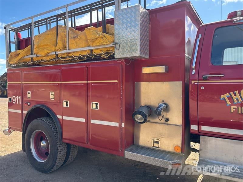 Ford F-700 4x4 Fire Truck Fire trucks