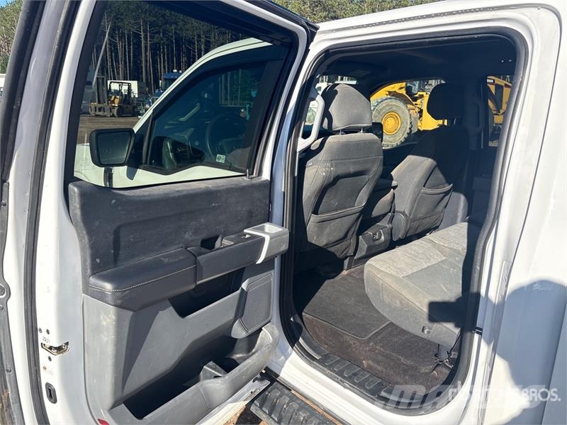 Ford F150 XLT 4x4 Crew Cab Pickup Прочие фургоны