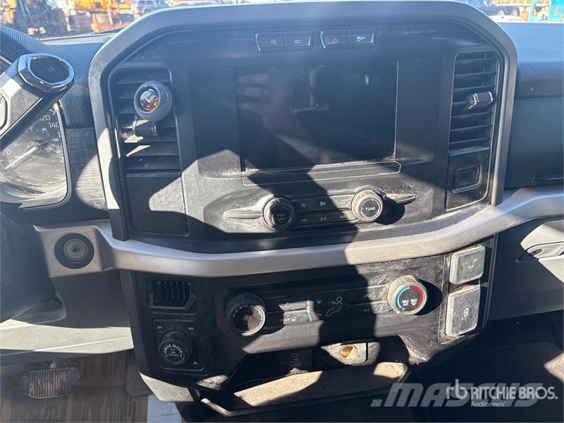 Ford F150 XLT 4x4 Crew Cab Pickup Прочие фургоны