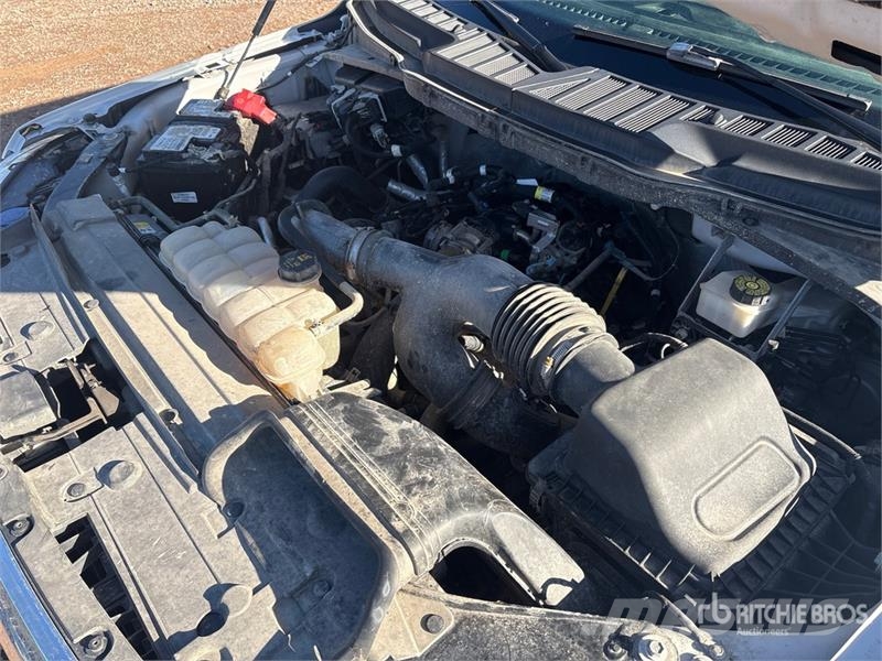 Ford F150 XLT 4x4 Crew Cab Pickup Прочие фургоны