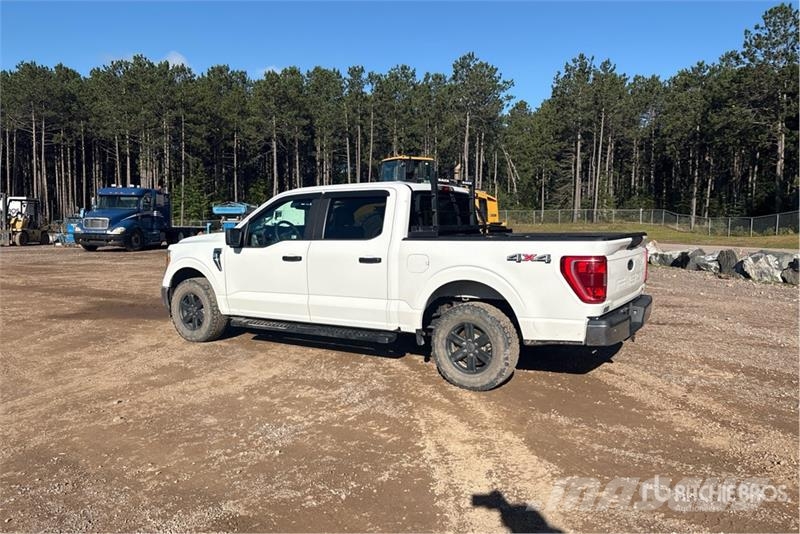 Ford F150 XLT 4x4 Crew Cab Pickup Прочие фургоны