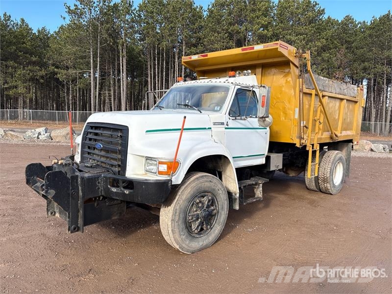 Ford F800 4x2 Snow Plow Truck Pojazdy komunalne