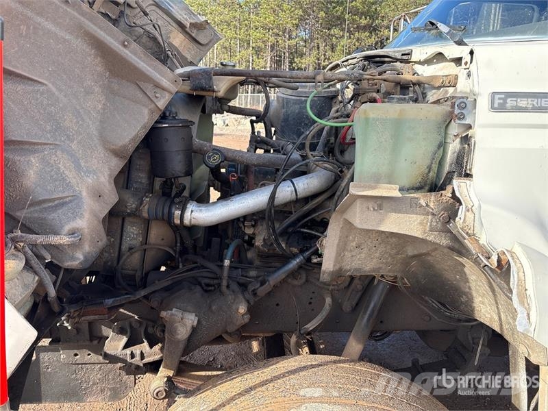 Ford F800 4x2 Snow Plow Truck Pojazdy komunalne