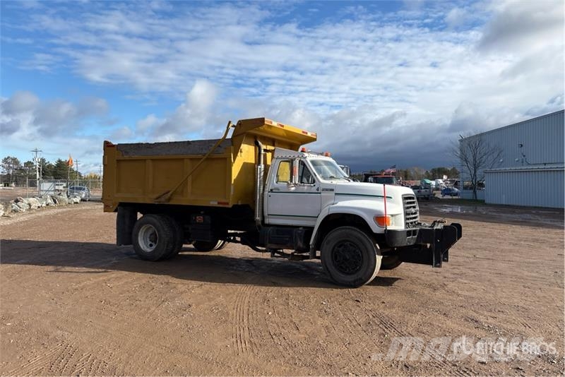 Ford F800 4x2 Snow Plow Truck Pojazdy komunalne