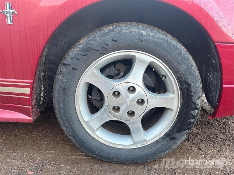 Ford Mustang Convertible Personbiler