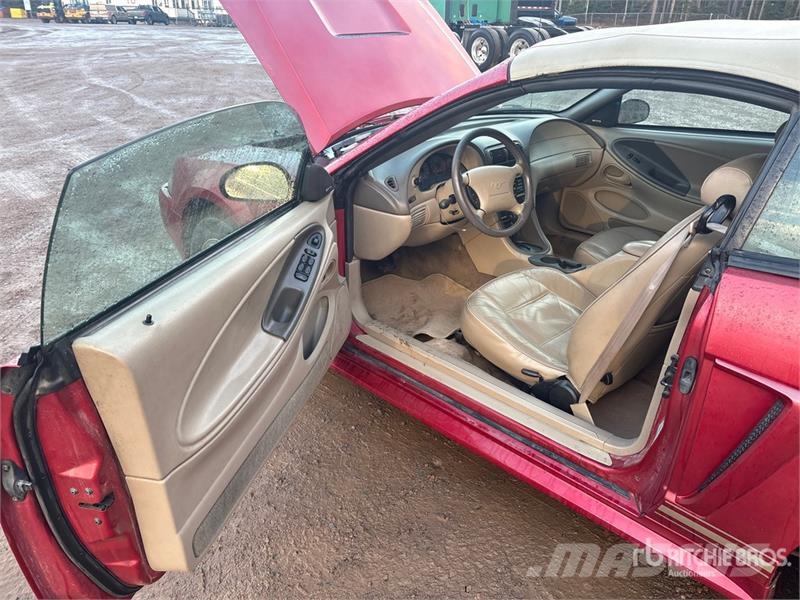 Ford Mustang Convertible Personbiler
