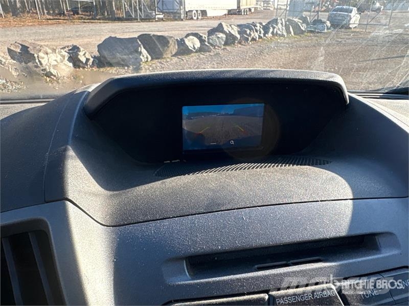 Ford Transit 150 Cargo Van Panel vanlar