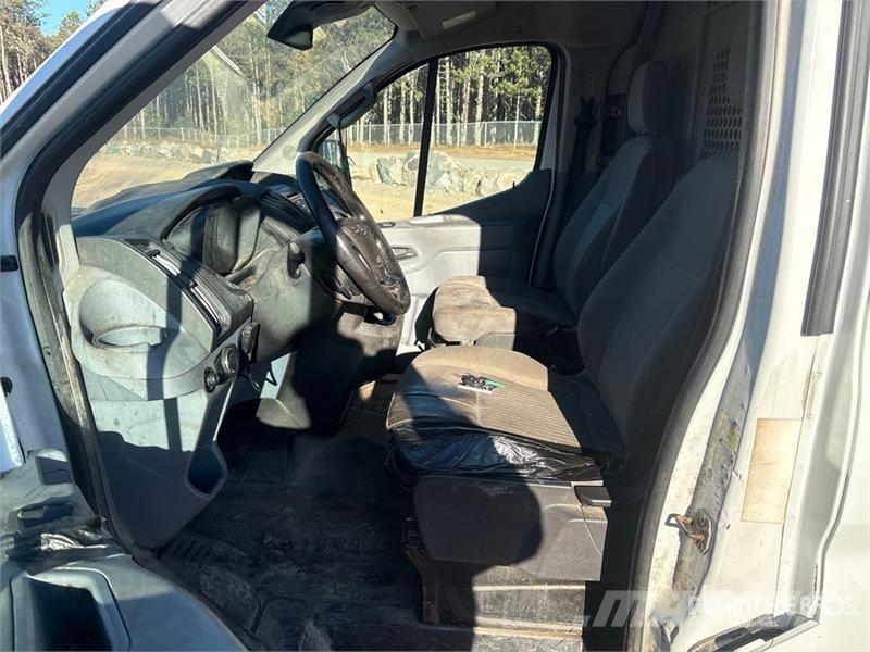 Ford Transit 150 Cargo Van Panel vanlar