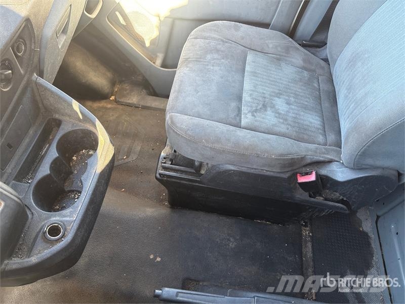 Ford Transit 150 Cargo Van Panel vanlar