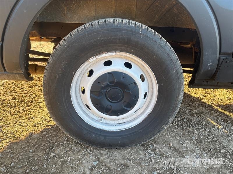 Ford Transit 150 Cargo Van Panel vanlar