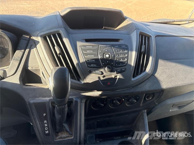 Ford Transit 150 Cargo Van Panel vanlar