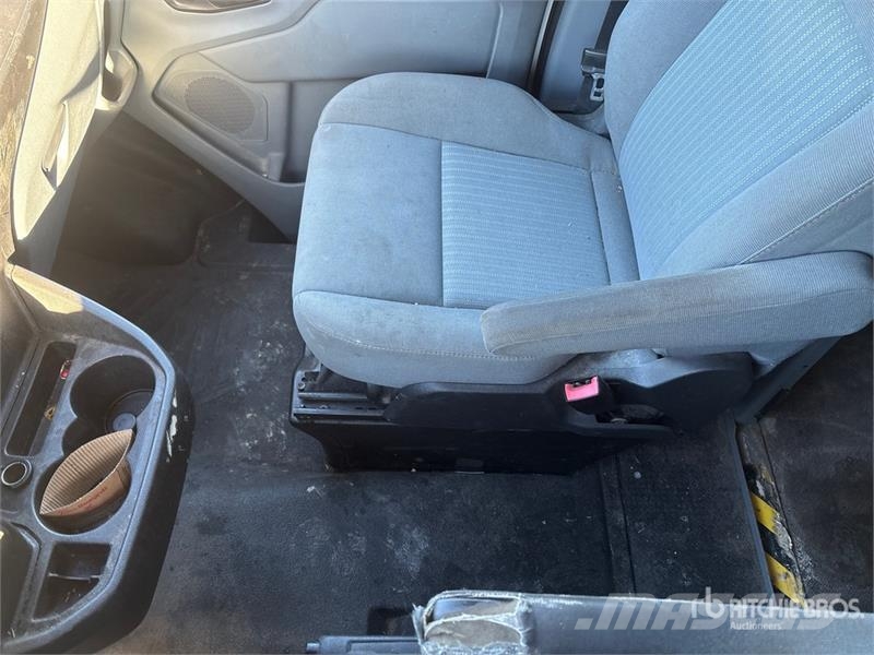 Ford Transit 150 Cargo Van Panel vanlar