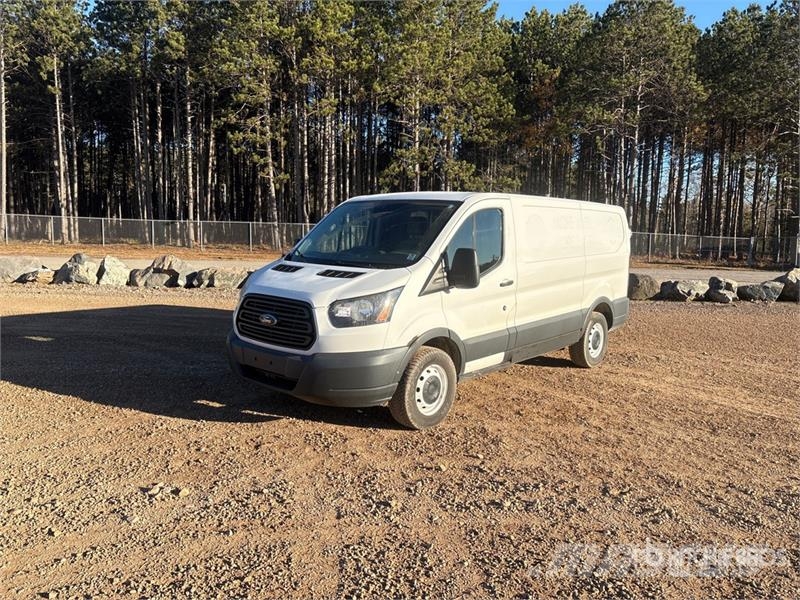 Ford Transit 150 Cargo Van Panel vanlar