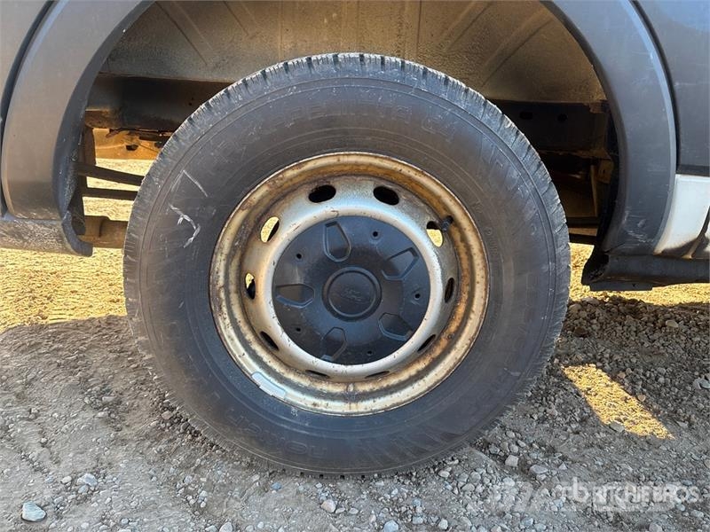 Ford Transit 150 Cargo Van Panel vanlar