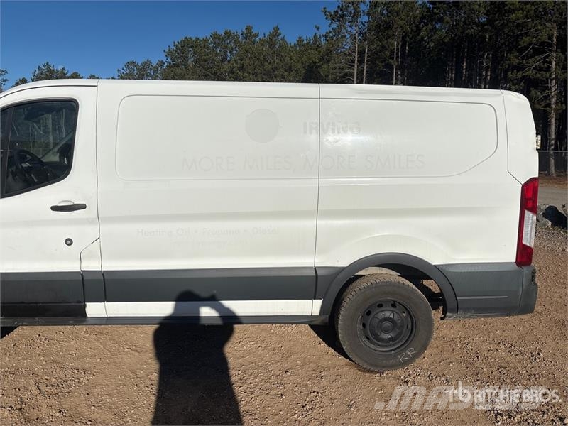 Ford Transit 150 Cargo Van Panel vanlar