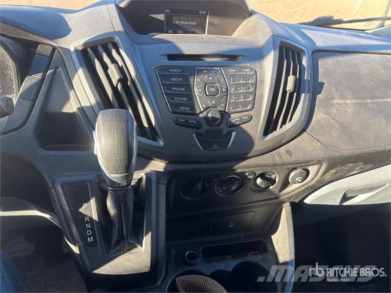 Ford Transit 150 Cargo Van Panel vanlar