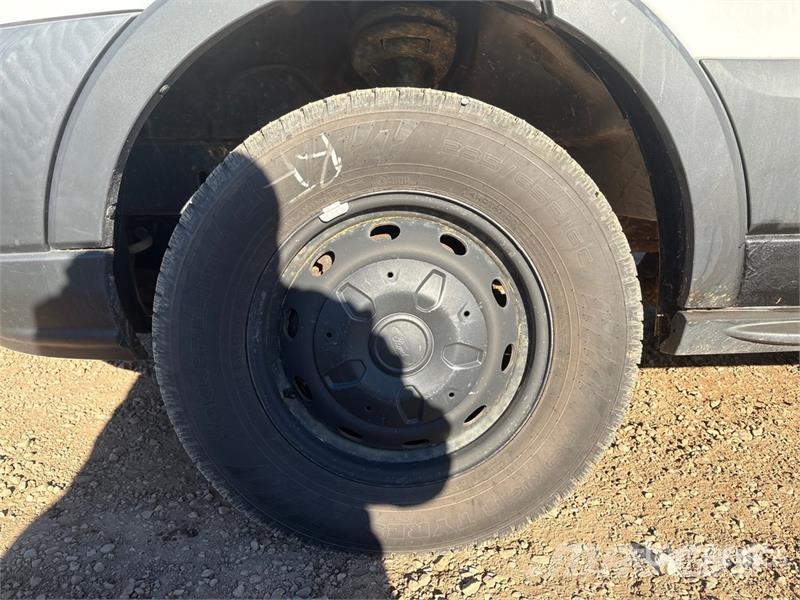 Ford Transit 150 Cargo Van Panel vanlar