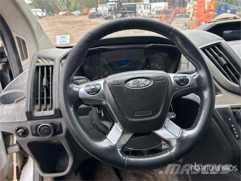 Ford Transit 250 Cargo Van Kaubikud