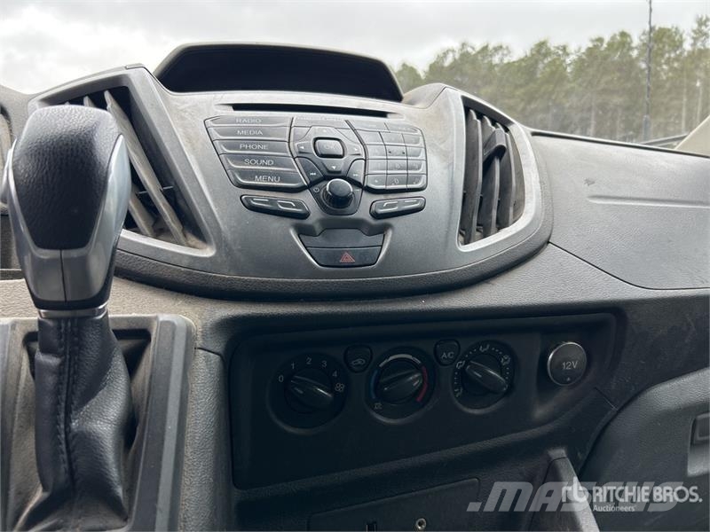 Ford Transit 250 Cargo Van Kaubikud
