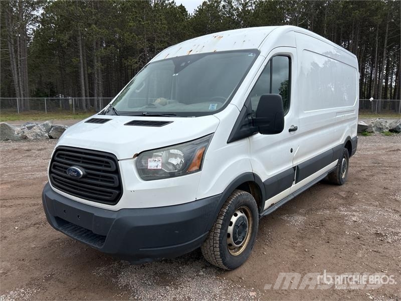 Ford Transit 250 Cargo Van Kaubikud
